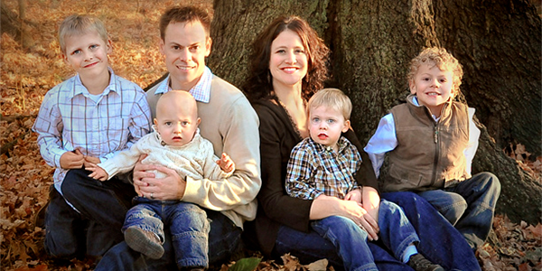 Rob '99 and Jennifer Hayworth with children Grant, Cole, Chase, and Luke